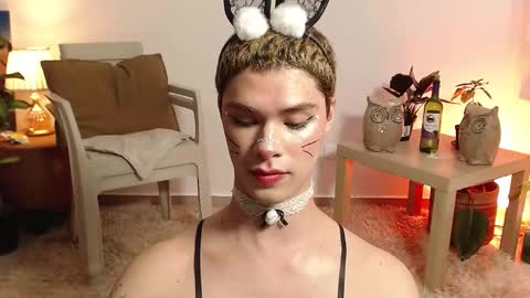 Jhuan Nhez online show from October 31, 5:52 am