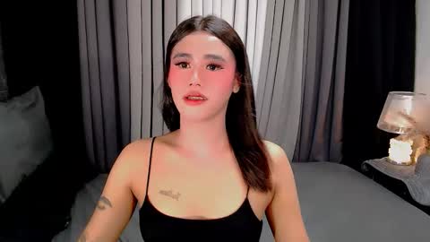 jhuliana_and_charles_room online show from November 16, 3:41 am