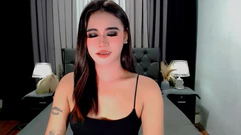 jhuliana_and_charles_room online show from March 30, 12:01 am