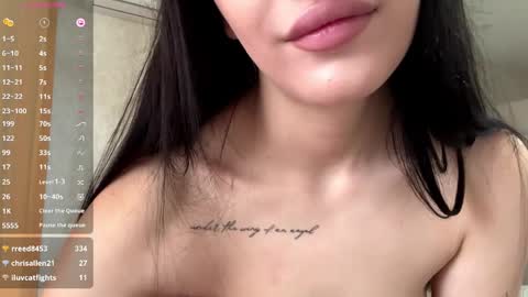 Kate online show from April 5, 2:03 pm