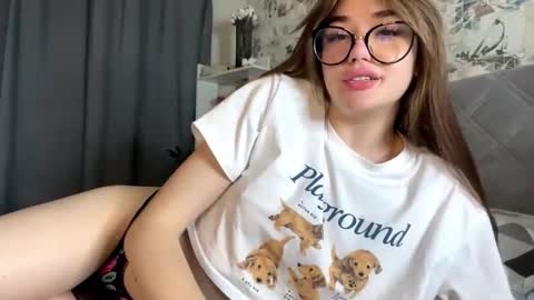 Jinny online show from October 19, 6:34 pm