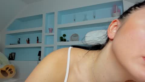 Juliee online show from December 17, 7:31 pm