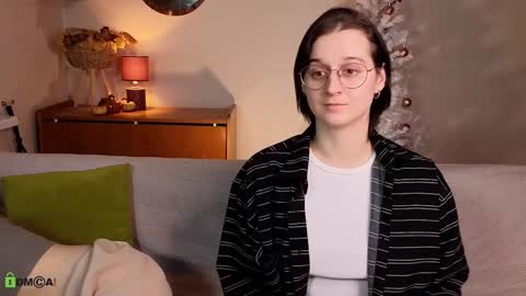 Hey Guys We are Julia ginger  Tina brunette online show from December 5, 2:39 pm