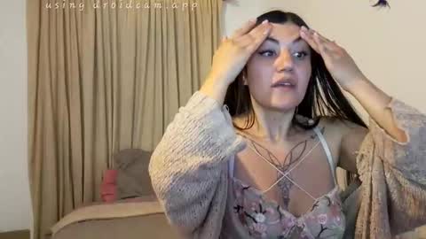 luuuuuuuuuu online show from December 5, 2:11 am