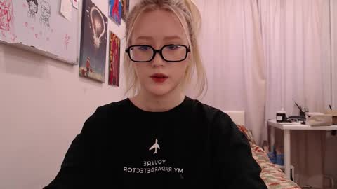 joan_kiss online show from December 21, 10:10 am