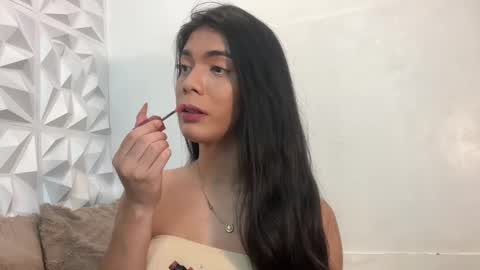 Snapshot of joanaemerald chatting on March 4, 1:45 am joana online show from March 4, 1:45 am