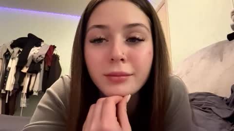 Adel online show from February 4, 6:23 pm