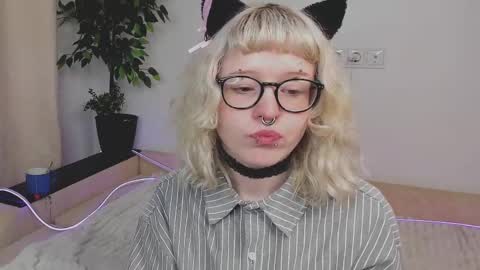 Emma online show from April 5, 4:53 am