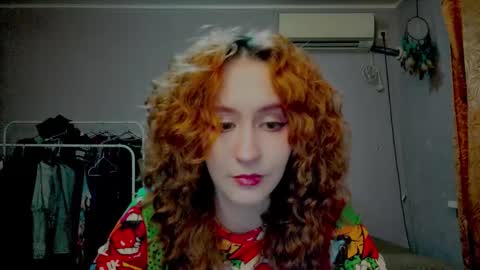 Joannatompson online show from March 14, 10:58 pm