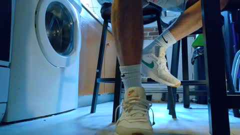 GUILLAUME feet and socks online show from March 9, 8:07 am