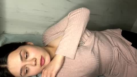 Mila online show from May 11, 2:45 pm