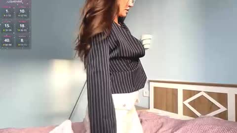 Snapshot of jodystuddiford chatting on October 15, 4:38 am Nicole online show from October 15, 4:38 am
