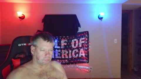 joejoe__ online show from March 1, 4:50 am