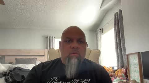 joekool12 online show from February 8, 8:01 pm