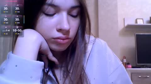 Jennifer online show from March 29, 6:20 pm