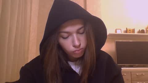 Jennifer online show from October 23, 7:04 pm