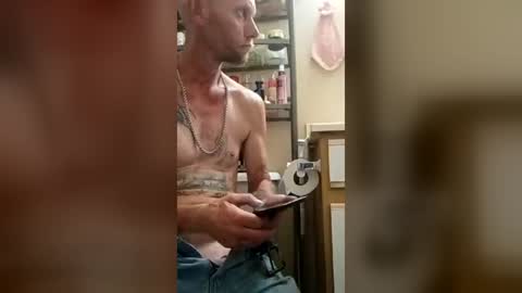 joeybcali79 online show from June 24, 7:48 am