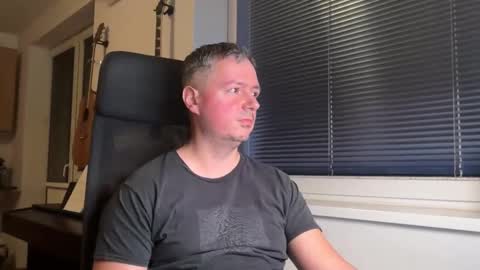 Jogger1991 online show from February 25, 6:11 pm