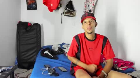 johan_and_antonella online show from February 12, 5:33 am