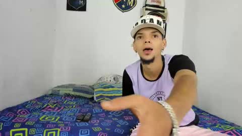 johan_and_antonella online show from October 28, 3:18 am