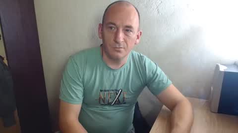 Snapshot of johanbarker chatting on October 6, 10:44 am Johan online show from October 6, 10:44 am