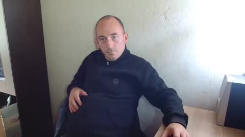 Snapshot of johanbarker chatting on October 9, 11:26 am Johan online show from October 9, 11:26 am