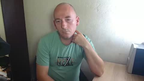 Snapshot of johanbarker chatting on October 12, 10:52 am Johan online show from October 12, 10:52 am