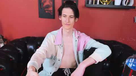 john__strong online show from July 16, 3:26 pm