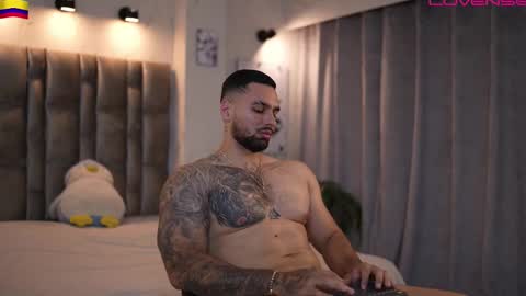 john online show from January 9, 12:27 am