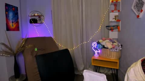 John online show from April 10, 7:18 pm