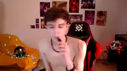 john_winx online show from April 3, 2:13 pm