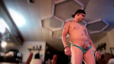 bisexual King  online show from December 17, 5:36 am