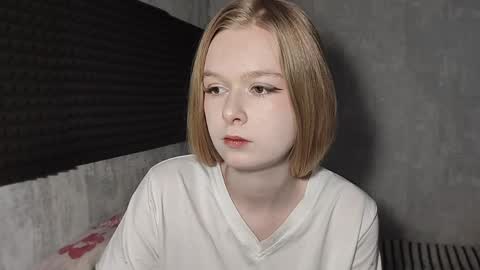 SofiaOweenss online show from April 21, 7:59 am