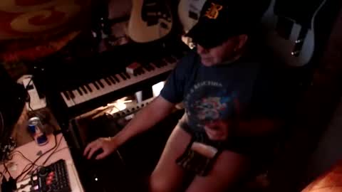 johnfeelgood004 online show from December 1, 7:39 am