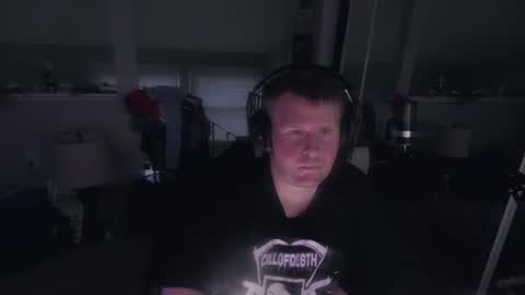 johnfernandez784 online show from June 23, 9:39 am