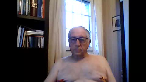 johnjohn6226 online show from January 15, 9:07 am