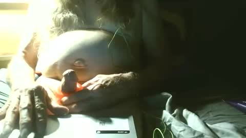 johnnieq1971 online show from April 16, 1:49 am