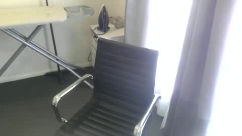 Lovenitwet69 online show from April 5, 12:07 am