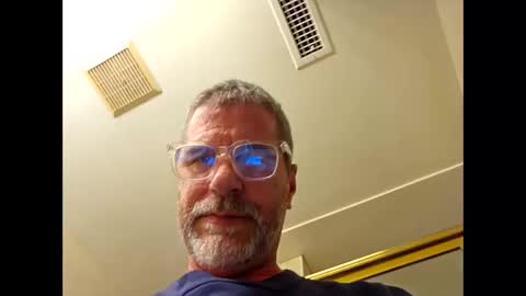 johnnyblaze2112 online show from April 17, 1:41 am