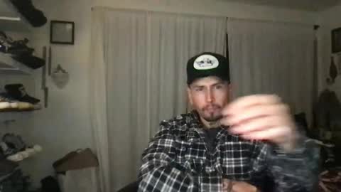 Snapshot of johnnydeep66 chatting on December 23, 9:27 am JohnnyDeep66 online show from December 23, 9:27 am