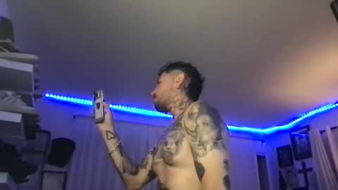 Snapshot of johnnydeep66 chatting on October 29, 5:42 am JohnnyDeep66 online show from October 29, 5:42 am