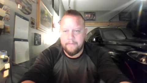 johnnydub3685 online show from November 1, 1:10 pm