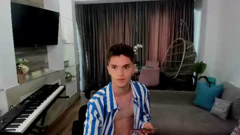 Johnny k. online show from June 15, 7:33 am