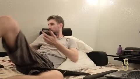 Give John Ryan A Thumbs Up online show from November 7, 4:59 am