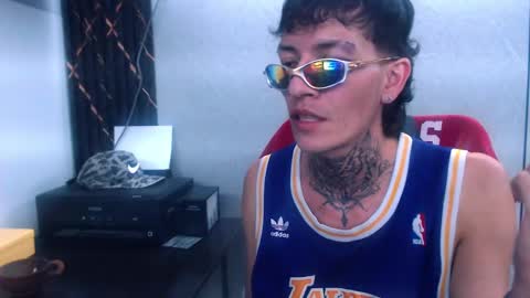 Snapshot of johnsonisaac94_ chatting on February 5, 6:45 am johnsonisaac94  online show from February 5, 6:45 am