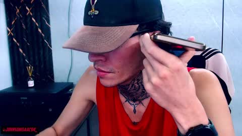 Snapshot of johnsonisaac94_ chatting on February 26, 5:13 am johnsonisaac94  online show from February 26, 5:13 am