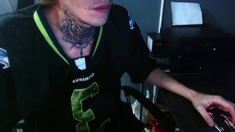 Snapshot of johnsonisaac94_ chatting on December 5, 5:54 am johnsonisaac94  online show from December 5, 5:54 am