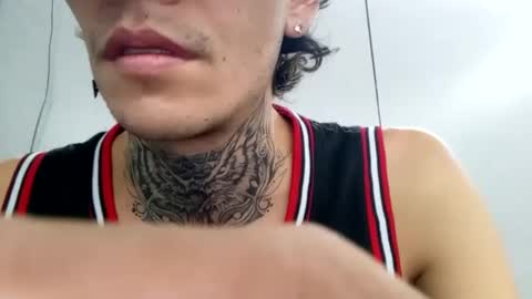 Snapshot of johnsonisaac94_ chatting on February 8, 1:22 am johnsonisaac94  online show from February 8, 1:22 am