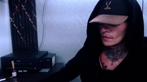 Snapshot of johnsonisaac94_ chatting on February 14, 7:59 am johnsonisaac94  online show from February 14, 7:59 am