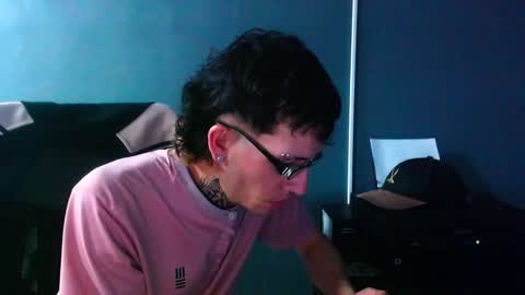 Snapshot of johnsonisaac94_ chatting on December 1, 10:34 pm johnsonisaac94  online show from December 1, 10:34 pm